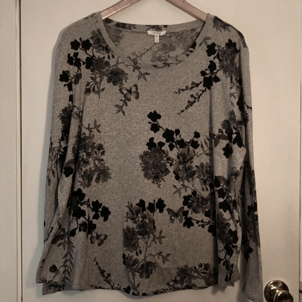 Maurice Size 2 Women's Top, Gray, Gently Used